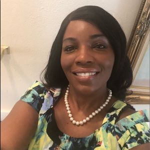 Meet your Posher, Maxine